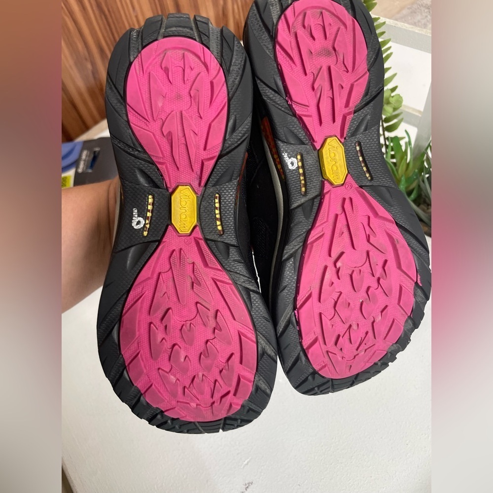 Abeo Women's Black Mary Jane Shoes - Picture 5 of 6